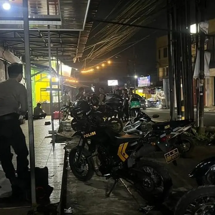 Keributan Suporter Persija dan Persib di Depok Berakhir Kondusif Setelah Intervensi Aparat