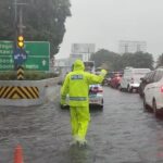 Tol Sedyatmo Terendam Banjir Akibat Hujan Deras, Ketinggian Air Capai 60 Cm