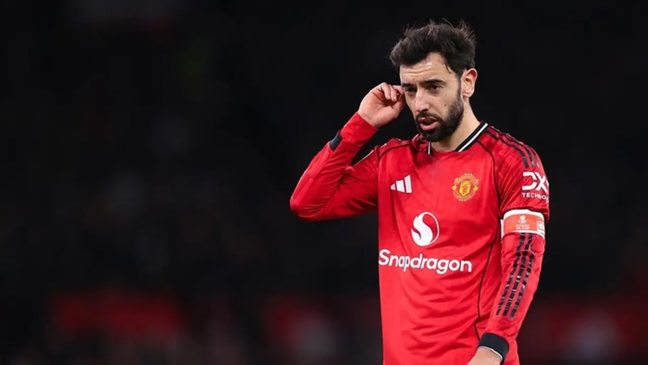 Ekspresi Bruno Fernandes Usai Mu Disingkirkan Brighton & Hove Albion Dari Piala Fa Lantaran Kalah 1 2. (foto: Simon Stacpoole/offside/offside Via Getty Images)