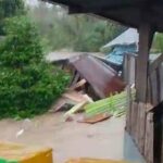 Banjir dan Longsor Kepung Donggala, 200 Warga Dusun Sisere Terisolir Akibat Jembatan Putus