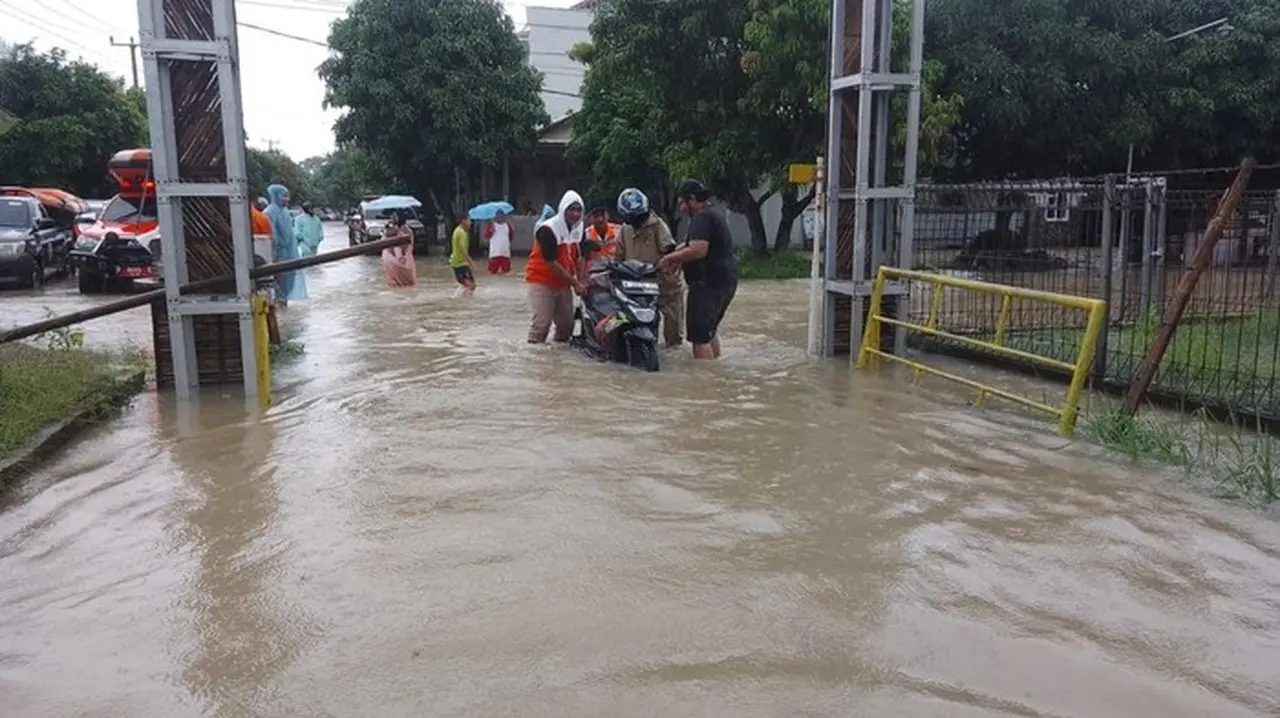 Banjir Di Perumahan Grand Sutera, Panancangan, Cipocok Jaya, Kota Serang, Banten (foto: Dok. Istimewa)