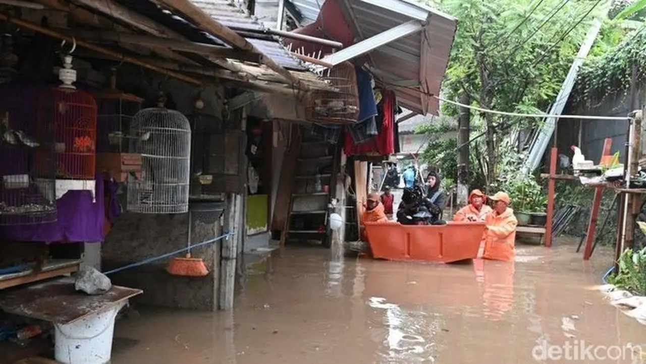 Kondisi Banjir Di Jalan Nis, Cilandak Timur, Jakarta Selatan, Selama Hujan Deras Mengguyur Jakarta, Senin (12/1/2026). (antara/luthfia Miranda Putri)