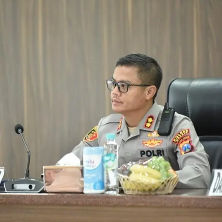 AKBP Rovan Tinggalkan Jejak Pengungkapan Kasus Narkoba dan Pembunuhan di Gresik