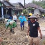30 Tahun Rusak, Warga Pandeglang Swadaya Perbaiki Jalan Akses Tiga Kecamatan