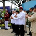 Momen Spesial: Prabowo Subianto Nyanyikan ‘Selamat Ulang Tahun’ untuk Siswi Sekolah Rakyat