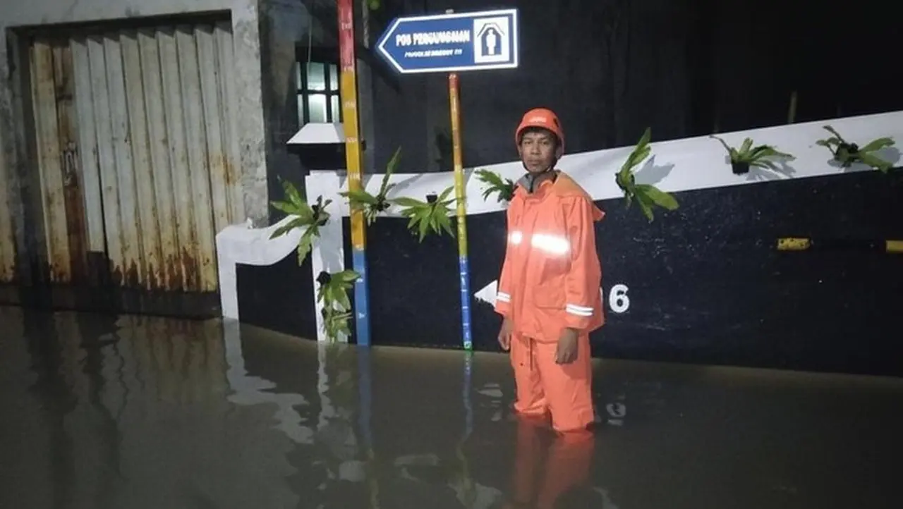 Foto: Wilayah Jakarta Masihi Terendam Banjir Malam Ini. (dok. Bpbd Jakarta)