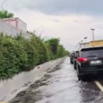 Genangan Masih Rendam Tol Sedyatmo Arah Bandara Soetta, Lalin Tersendat