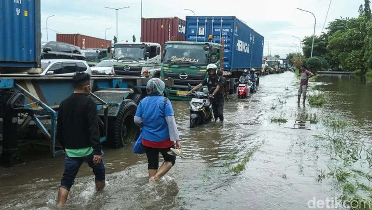Foto Banjir Jakarta: (rifkianto Nugroho/detikfoto)