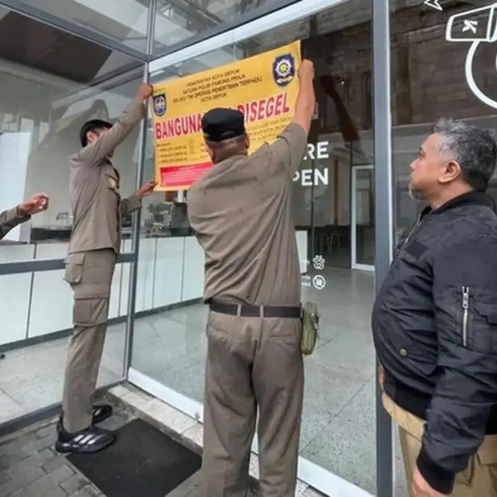 Kafe Tanpa Izin di Depok Disegel Satpol PP, Pelanggaran Perda Jadi Sorotan