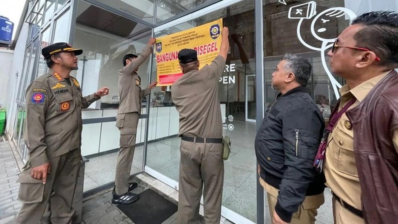 Kafe Tanpa Izin di Depok Disegel Satpol PP, Pelanggaran Perda Jadi Sorotan