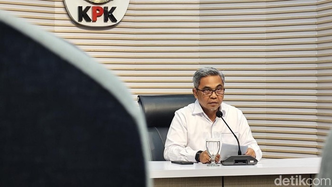 KPK Geledah Kantor Ditjen Pajak Terkait Dugaan Suap Pengaturan Pajak Rp 75 Miliar