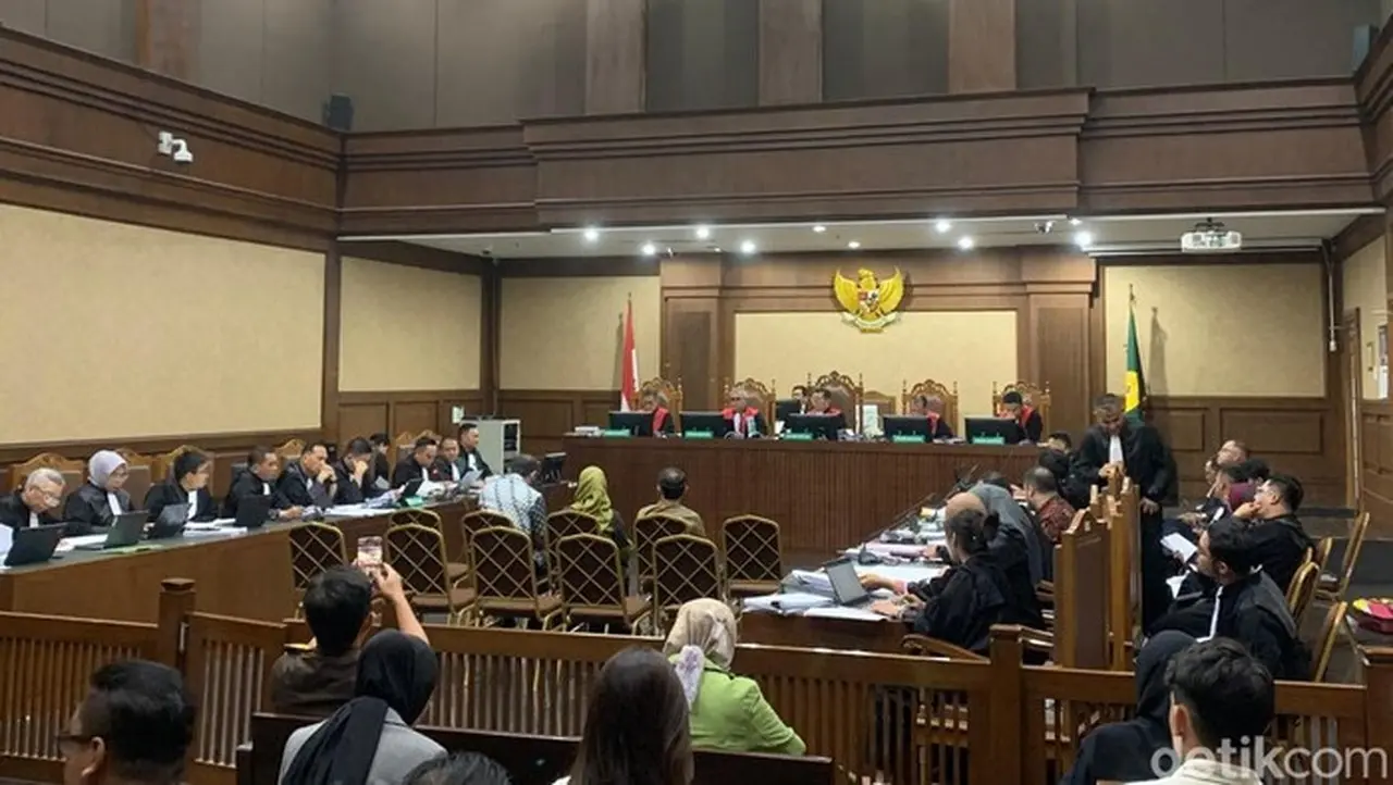 Jaksa Mencecar Mantan Pejabat Direktorat Smp Pada Kemendikbudristek, Cepy Lukman Rusdiana, Terkait Revenue 30% Pengadaan Chromebook Dari Pihak Google. (mulia B/detikcom)