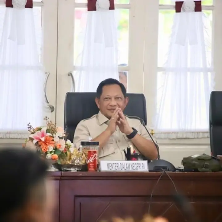 Mendagri Tito Karnavian Kumpulkan Kepala Daerah Sumbar, Fokus Percepatan Pemulihan Pascabencana