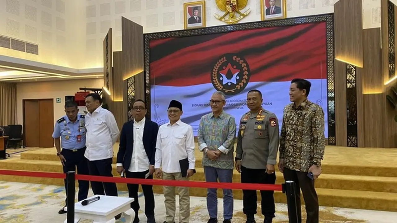 Tim Pengarah Satgas Pemulihan Bencana Sumatera (devi/detikcom)