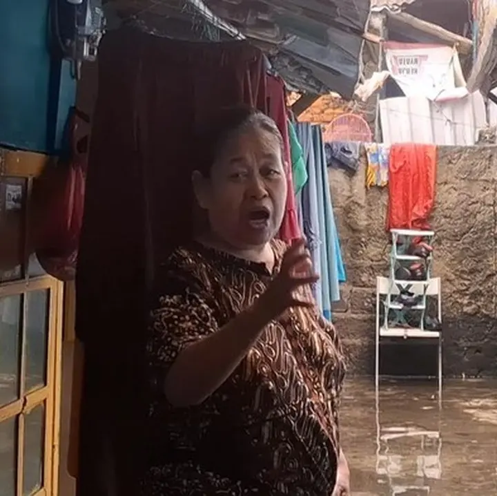 Banjir Warakas: Kulkas Tengkurap, Warga Astuti Syok Lihat Rumah Porak Poranda