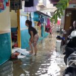 Banjir Susulan Rendam Warakas Jakut, Warga Keluhkan Air Kembali Naik Sore Hari