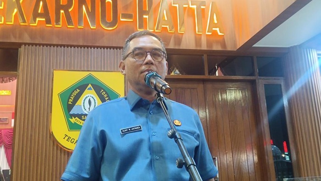 Pemkab Bogor Alokasikan Rp 100 Miliar untuk Pembangunan Jalur Khusus Kendaraan Tambang Pemkab Bogor Alokasikan Rp 100 Miliar untuk Pembangunan Jalur Khusus Kendaraan Tambang