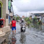 Banjir Jakarta: 3 RT Masih Terendam, 1.685 Warga Mengungsi Akibat Hujan Tinggi