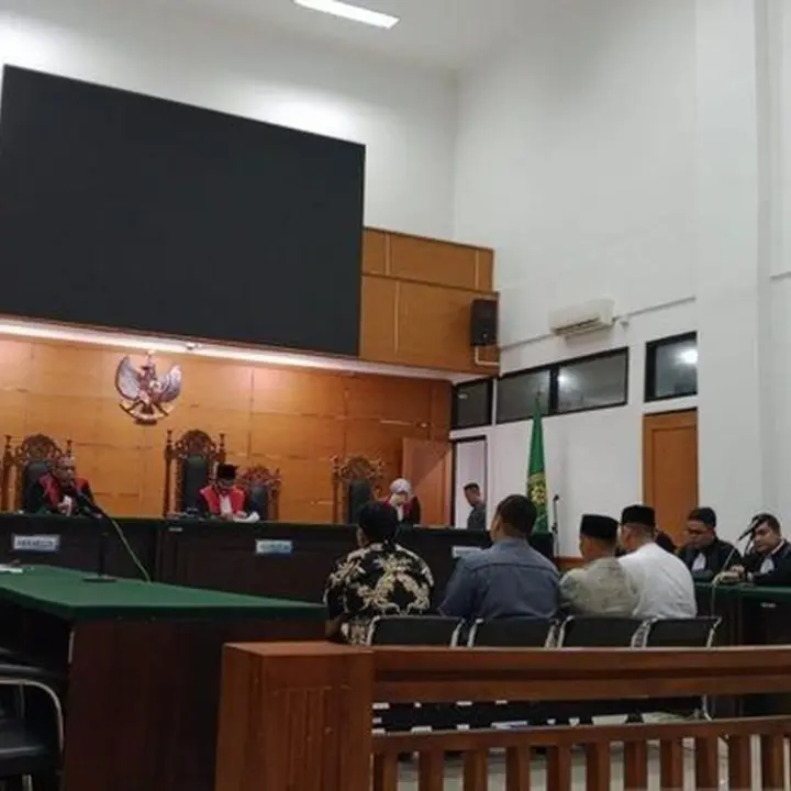 Korupsi Pagar Laut Tangerang: Kades Kohod Divonis 3,5 Tahun Penjara dan Denda Rp 100 Juta