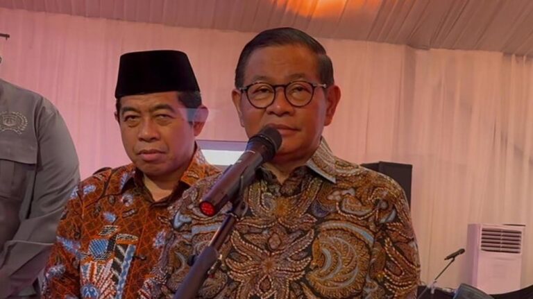 Gubernur Ancam Tegur Direksi Transjakarta Usai Penumpang Tunanetra Terjatuh ke Saluran Air