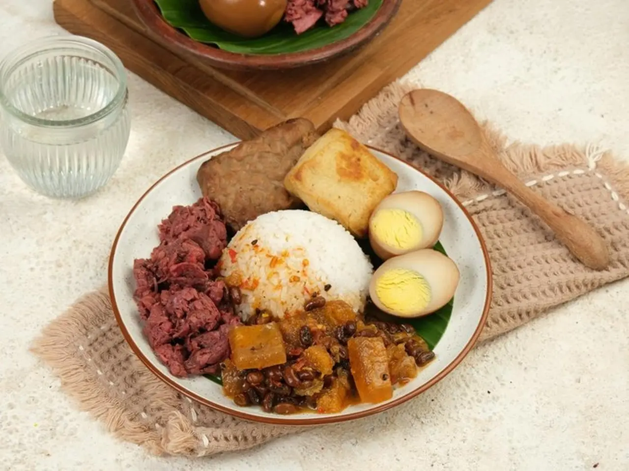 Ilustrasi Nasi Gudeg (foto: Getty Images/edy Gunawan)