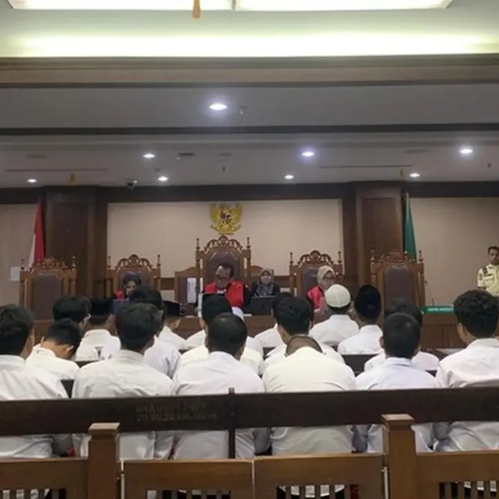 21 Terdakwa Kerusuhan Demo Agustus 2025 Dituntut 10 Bulan Penjara