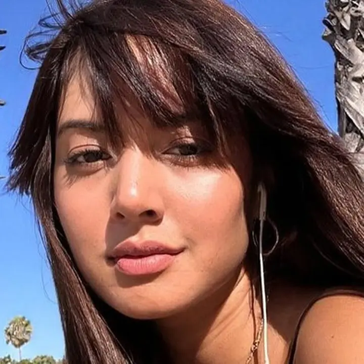 Aurelie Moeremans Ungkap Pengalaman Kelam ‘Grooming’ dalam Buku Broken Strings