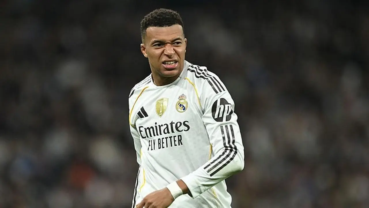 Kylian Mbappe Cedera. (foto: Getty Images/denis Doyle)
