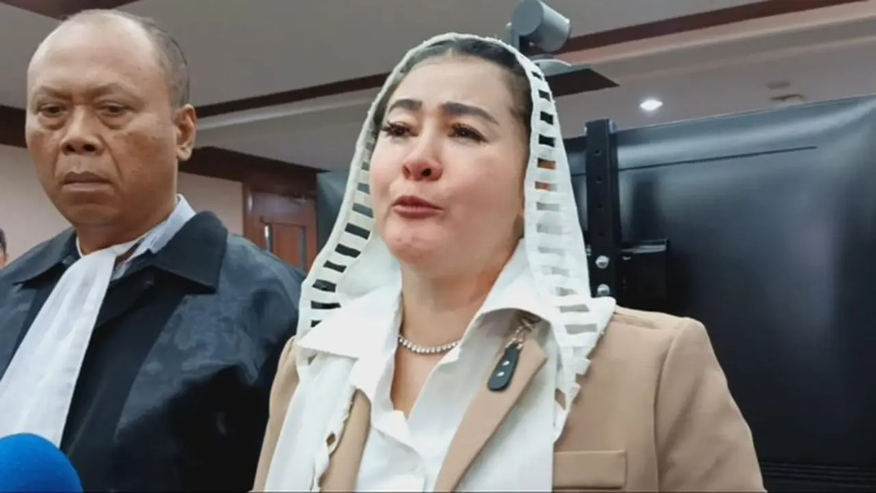 Hasnaeni 'wanita Emas' (wilda/detikcom)