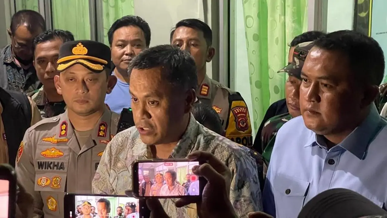 Kapolres Bogor Akbp Wikha Ardilestanto, General Manager Pt. Antam Ubpe Pongkor Nilus Rahmat, Bupati Bogor Rudy Susmanto. (dok. Istimewa)