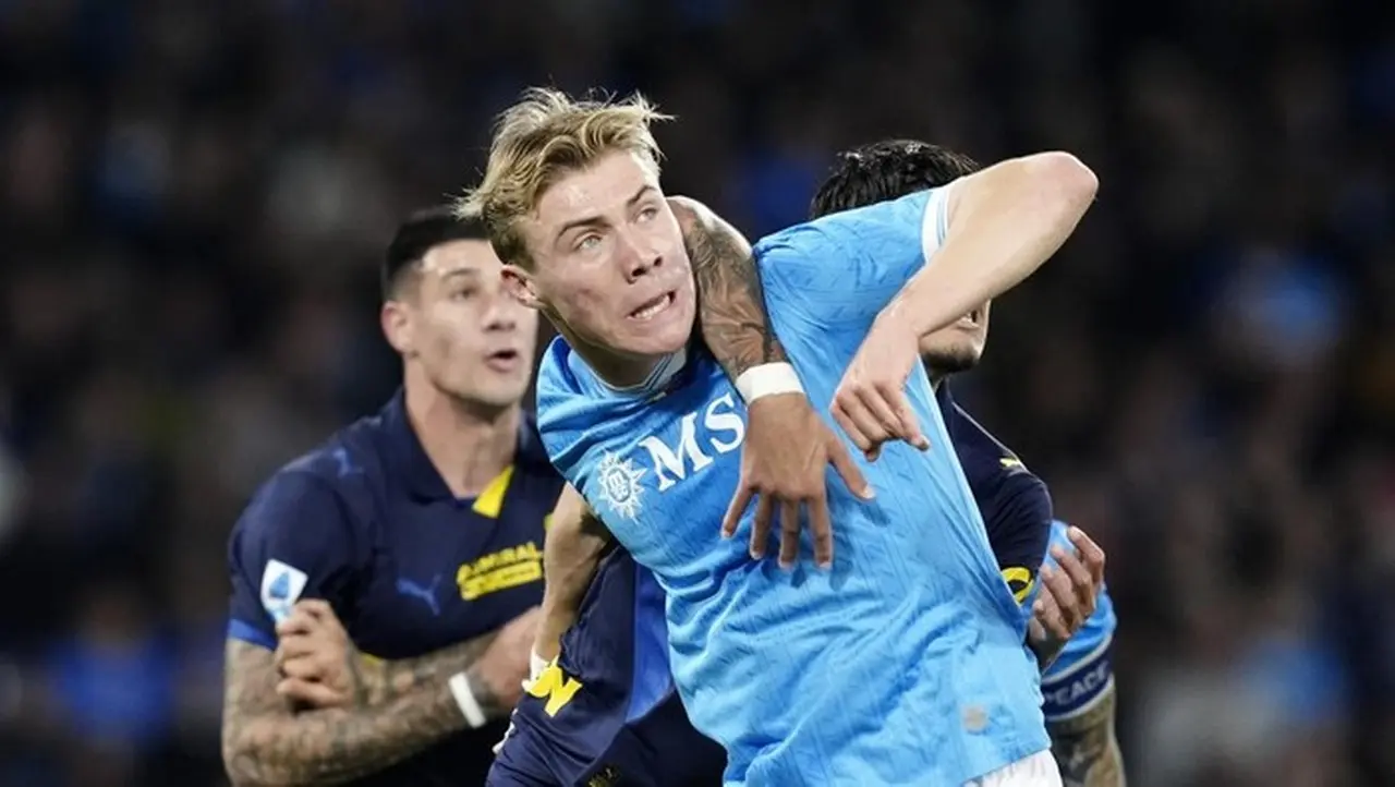 Napoli Ditahan Parma 0 0 Dalam Lanjutan Serie A, Kamis (15/1/2026) Dini Hari Wib. (foto: Matteo Ciambelli/defodi Images/defodi Via Getty Images)