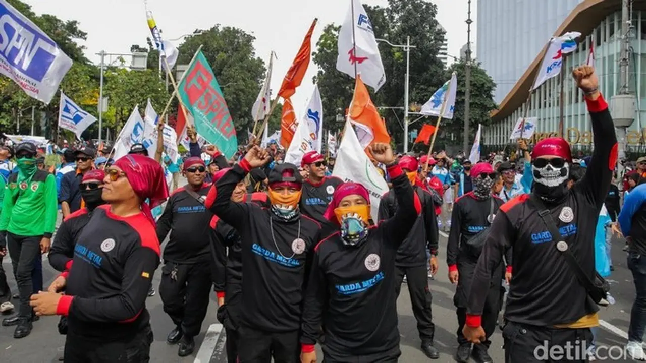 Buruh Saat Demo Tolak Ump 2026, Minta Upah Layak. (gilang Faturahman/detikfoto)