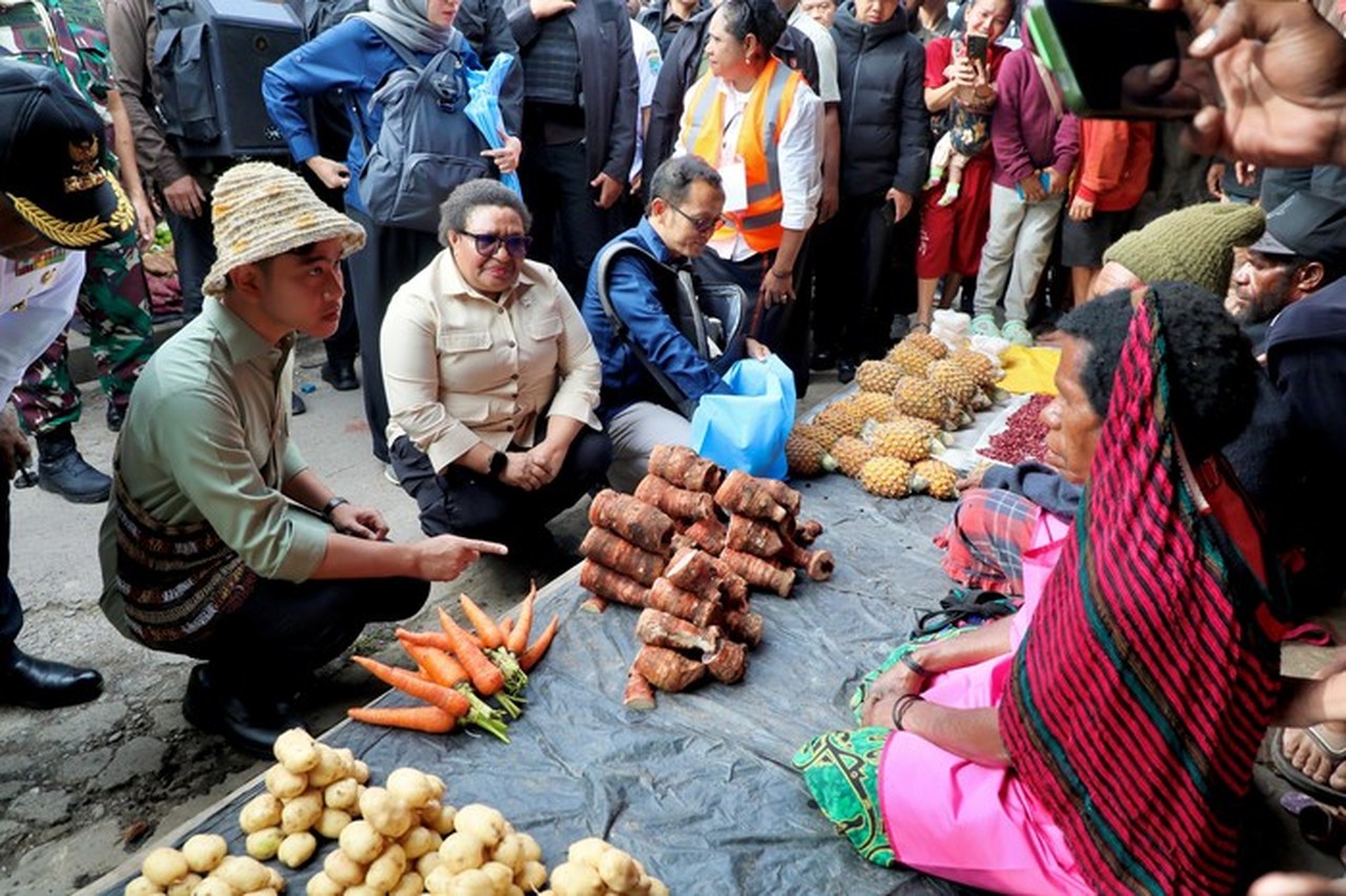 Wamendagri Ribka Haluk Dampingi Gibran Rakabuming, Pastikan Percepatan Pembangunan Papua