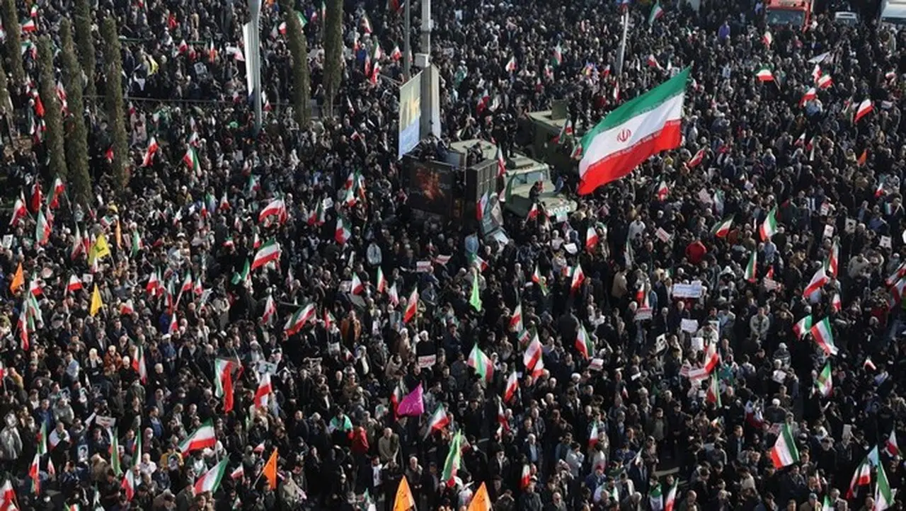 Demo Antipemerintah Di Iran (foto: Via Reuters/stringer)