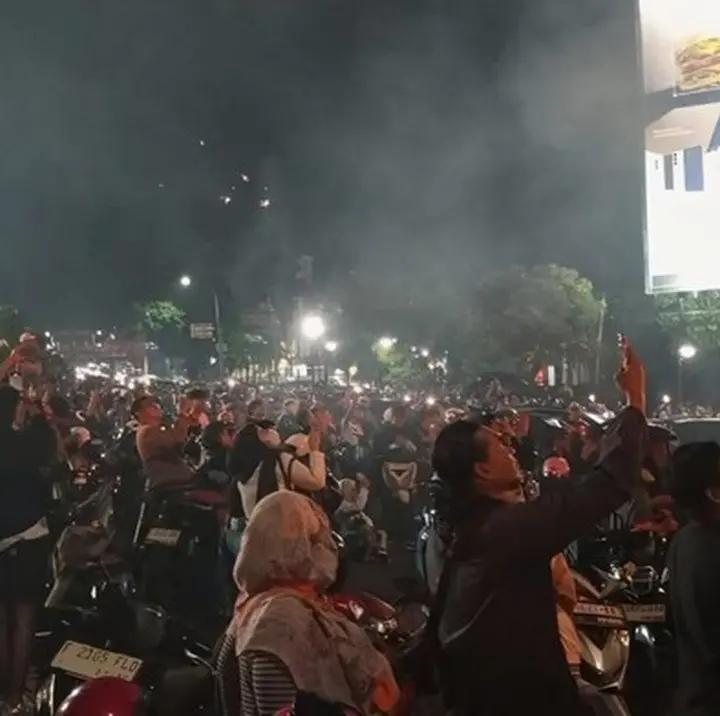 Malam Tahun Baru 2026: Tugu Kujang Bogor Dipadati Warga dan Pengendara Motor