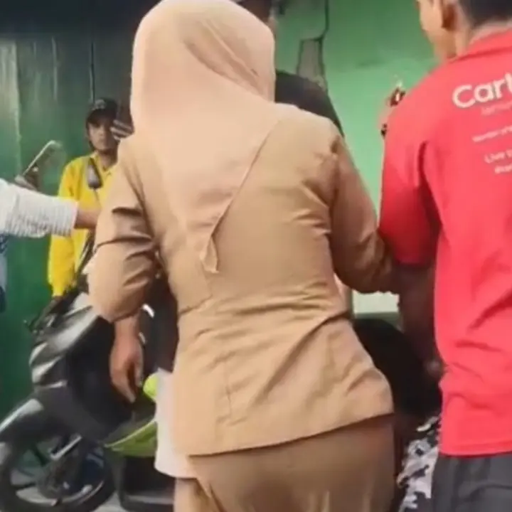 Maling Motor di Medan Peluk Kaki ASN Demi Selamat dari Amukan Warga