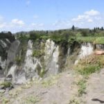 Lubang Raksasa Menganga di Aceh Tengah, Nyaris Capai Badan Jalan