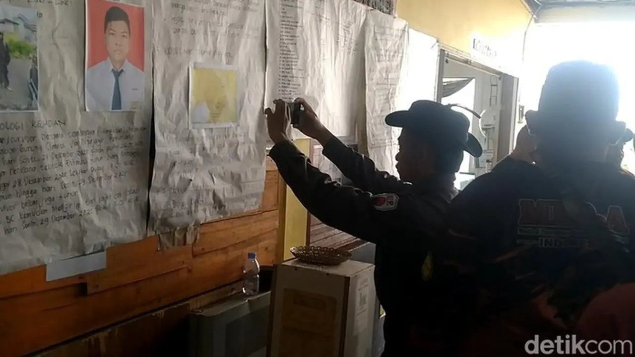 Proses Pencarian Pendaki Bernama Syafiq Ridhan Ali Razan (18), Yang Hilang Di Gunung Slamet, Pemalang, Senin (5/1/2026). (robby Bernardi/detikjateng)