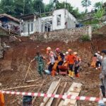 Tanah Longsor di Jatinangor Sumedang, 4 Pekerja Tewas Tertimbun