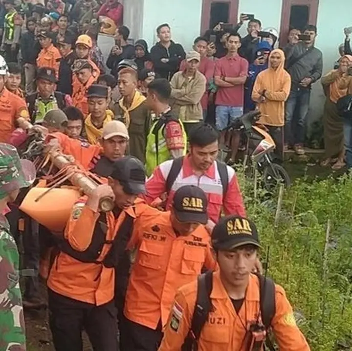 Jenazah Pendaki Syafiq Ali Berhasil Dievakuasi dari Gunung Slamet, Dibawa ke RS Purbalingga