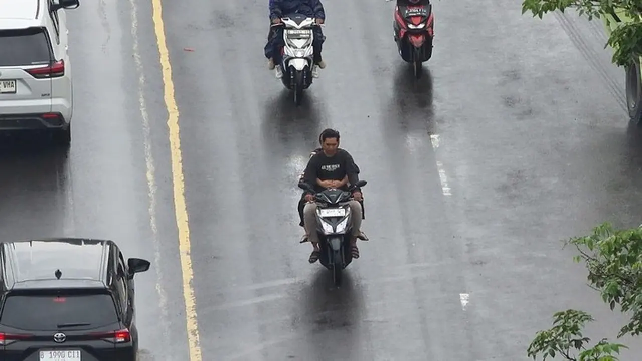 E Tle Drone Patrol Presisi Mengudara Di Sejumlah Titik Rawan Pelanggaran Di Jalan Raya Bitung Curug, Kabupaten Tangerang, Banten. (dok. Istimewa)