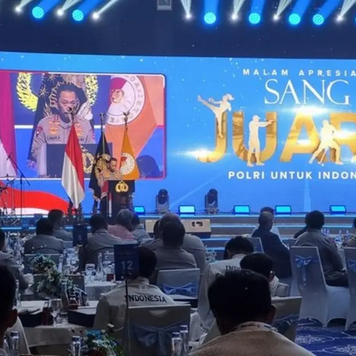Kapolri Beri Penghargaan Atlet Peraih Medali SEA Games 2025 di Malam Apresiasi Sang Juara