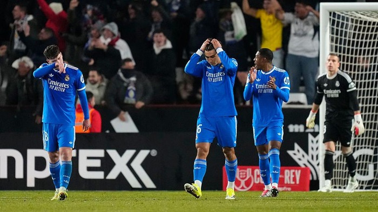 Real Madrid Terpuruk, Mantan Pemain Nilai Skuad Musim Ini Terburuk dalam Sejarah