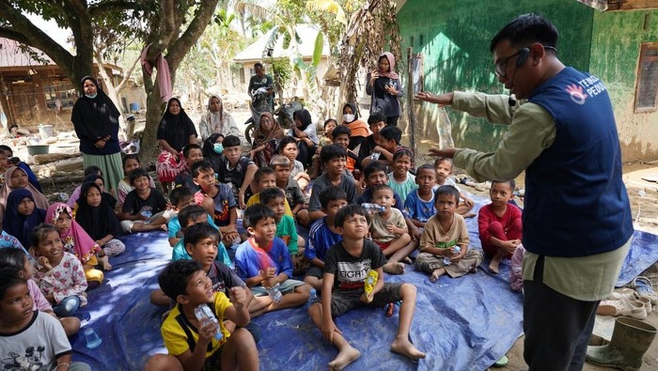 TelkomGroup Berikan Dukungan Psikologis dan Bantuan Kemanusiaan untuk Anak-anak Korban Bencana di Aceh Tamiang