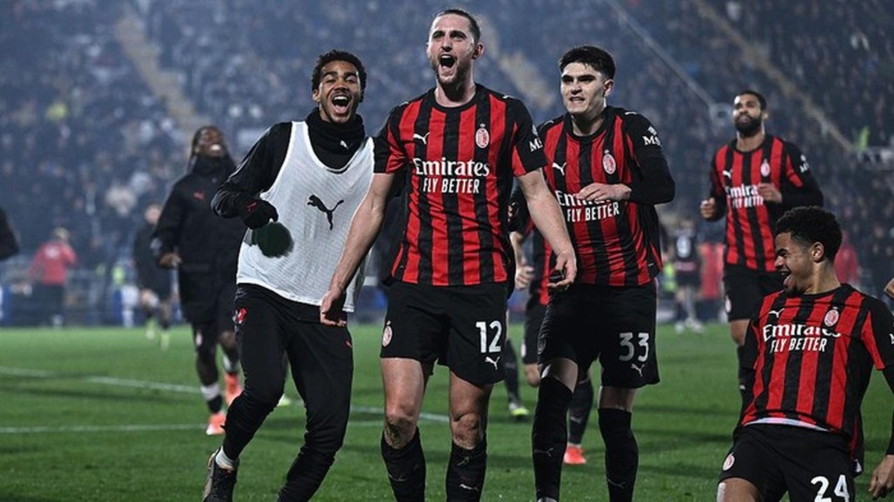 Adrien Rabiot Gemilang, AC Milan Bungkam Como 3-1 di Liga Italia Adrien Rabiot Gemilang, AC Milan Bungkam Como 3-1 di Liga Italia