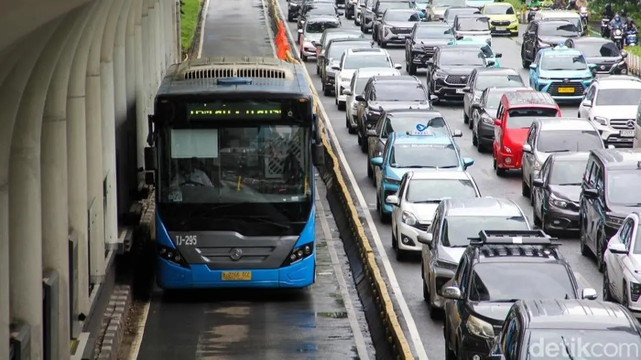 Ilustrasi Bus Transjakarta (mohammad Farrel/detikcom)