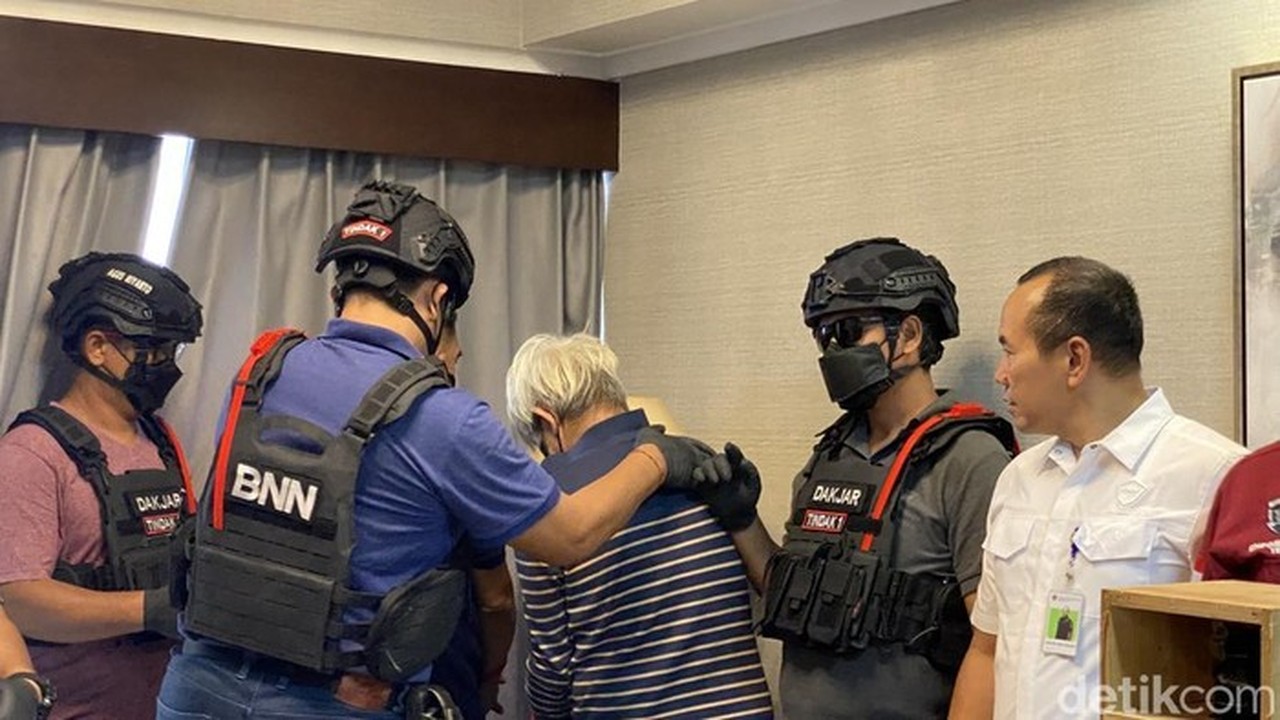 BNN Ungkap Produksi Vape Etomidate di Jaksel, Sita Ribuan Cartridge dan Tangkap 2 WNA