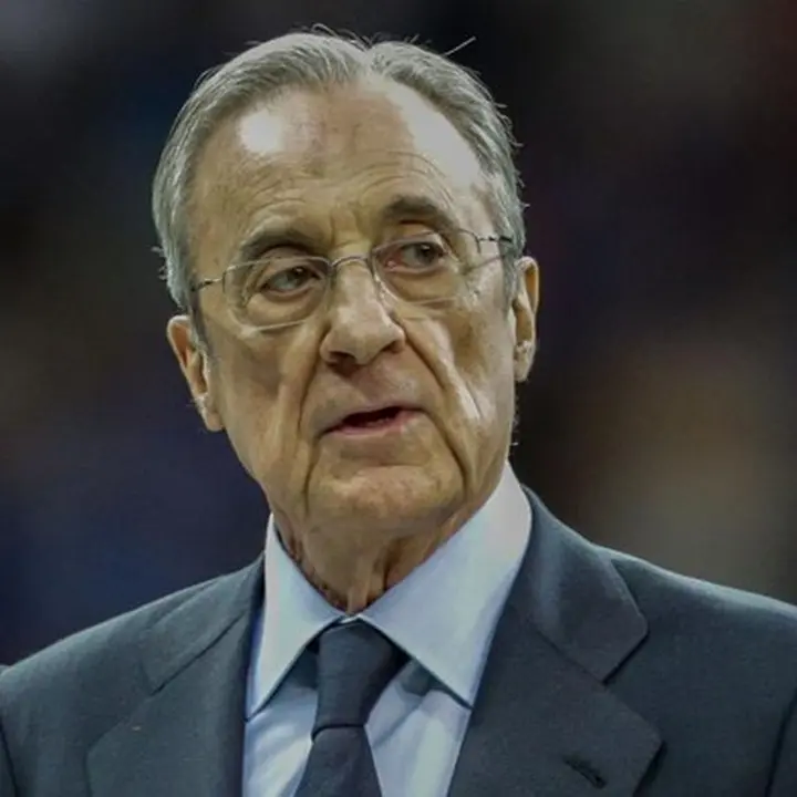 Protes Fans Real Madrid: Spanduk ‘Florentino: Game Over’ Hiasi Kota Madrid