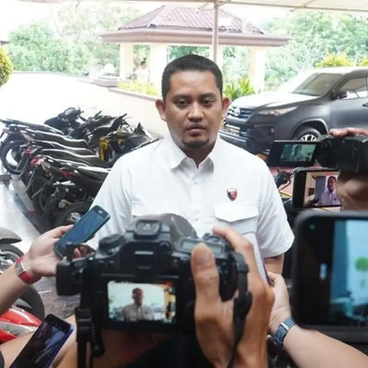 Aksi Asusila di Transjakarta: Dua Pria Onani, Sperma Kena Baju Penumpang