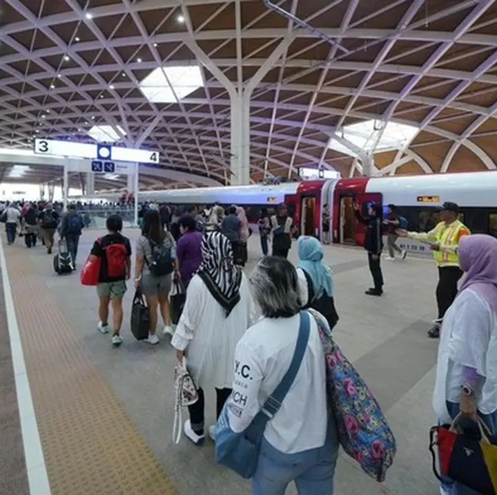 Integrasi Stasiun Whoosh: Pilihan Transportasi Umum Makin Lengkap untuk Penumpang